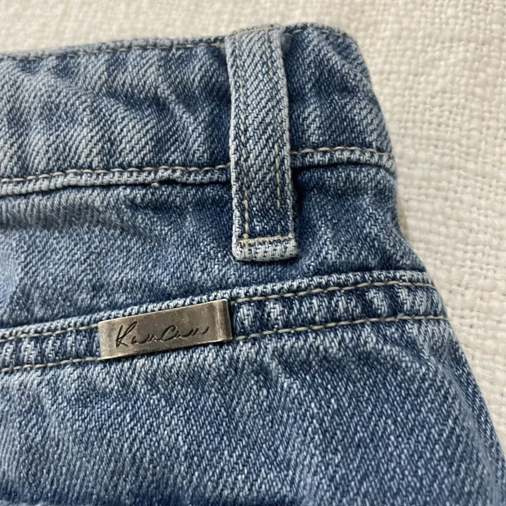 KanCan mid rise distressed raw hem denim‎ Jean shorts Size Medium Vacation Boho